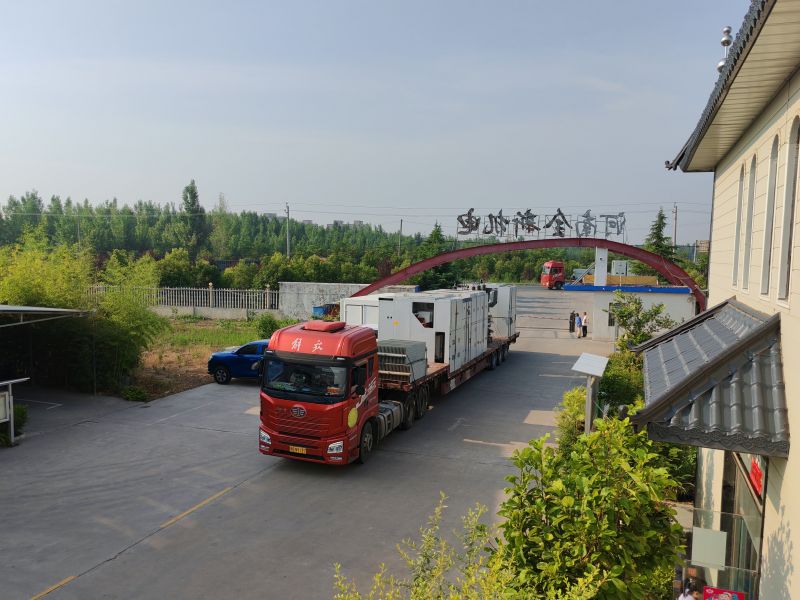 ����һ����ѹ���ع�ͱ�ѹ������